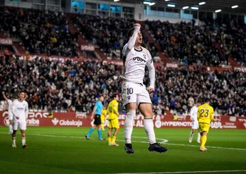 Nuevo gol del mago del Albacete. Segunda jornada seguida marcando y de sus botas nacen los mejores momentos del equipo de Rubén Albés.