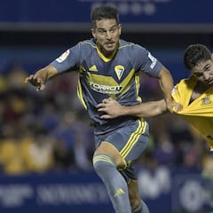 El líder cae en Alcorcón víctima de la varita mágica de Stoichkov