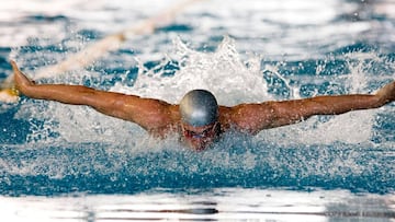 Mejorar el rendimiento en natación con accesorios es una de las mejores opciones.
