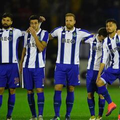 Porto quedó eliminado de la Copa con penal fallado por Layún