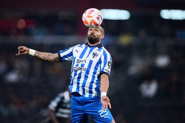 Carlos Salcedo y los casos de lesiones en debut con Monterrey 