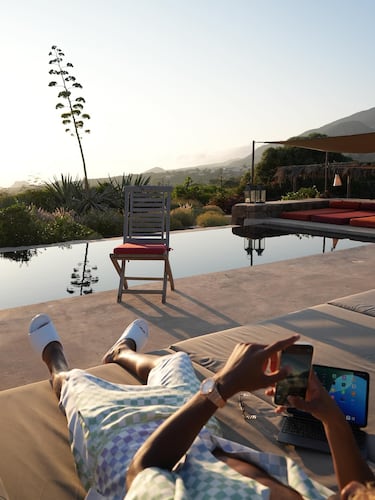 Ha enseñado las maravillosas vistas que ha disfrutado durante sus vacaciones.