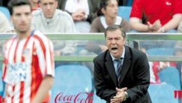 <b>DESPEDIDAS. </b>Ferrando ocupará por última vez el banquillo del Atlético. Núñez tampoco seguirá.