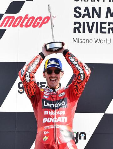 Alegría de Francesco Bagnaia tras conseguir su cuarta victoria consecutiva. La última en San Marino.