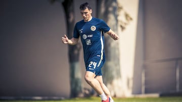 Federico Viñas en un entrenamiento del América