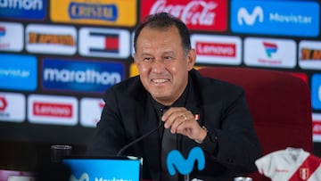 Peruvian former footballer Juan Reynoso speaks during a press conference for his presentation as Peru's national team head coach in Lima, on August 3, 2022. - After being officially presented, the Peruvian coach Juan Reynoso promised this Wednesday to empower the Inca team to qualify for a World Cup again. "It will be the best dream (of my life) when Peru qualifies for the World Cup," Reynoso said at a press conference after taking office to replace Argentine Ricardo Gareca. (Photo by Cris BOURONCLE / AFP)