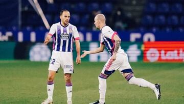 Oriol Rey debutó con el primer equipo en el duelo ante el Huesca de Pacheta.