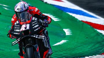 Aleix, con la Aprilia en Assen.