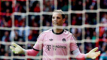 Soccer Football - Bundesliga - SC Freiburg v Bayern Munich - Europa Park Stadion, Freiburg, Germany - April 4, 2026 Bayern Munich's Manuel Neuer reacts REUTERS/Kai Pfaffenbach DFL REGULATIONS PROHIBIT ANY USE OF PHOTOGRAPHS AS IMAGE SEQUENCES AND/OR QUASI-VIDEO.