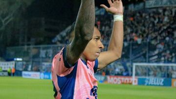 Sebastián Villa, extremo colombiano de Independiente Rivadavia