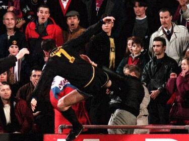 Cuando el “enemigo” está en la grada: Evra, Cantoná, Artest, Pol..