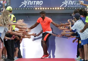 El corredor Jamaicano es el más rápido del mundo en 100 y 200 metros lisos y también el atleta más famoso. Famoso por señalar al cielo tras sus carreras, es una estrella en las redes sociales y tiene un contrato de patrocinio con la marca Puma. Calzar a la persona más rápida de la historia genera unos ingresos estratosféricos.
Ingresos: 30 millones de dólares. Seguidores en Instagram: 6,4 millones.
Seguidores en Facebook: 19 millones. Seguidores en Twitter: 4,6 millones.
