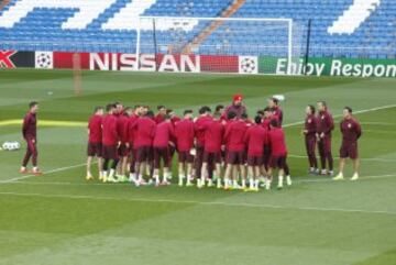 Entrenamiento del Atlético en el Bernabéu