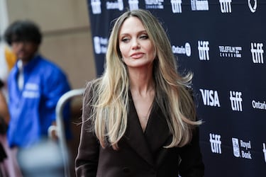 Angelina Jolie posa en la alfombra roja de los 50º Festival Internacional de Cine de Toronto.