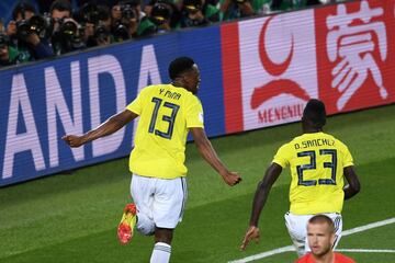 Yerry Mina equalises against England.