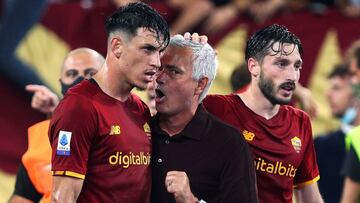 Mourinho con Vina e Ibañez.
