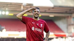 Mark González brilló con este golazo en amistoso de leyendas del Liverpool: ¡increíble!