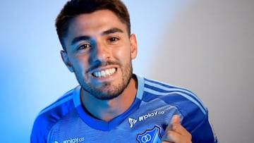 El central uruguayo es anunciado oficialmente como nuevo jugador del equipo embajador. Se incorpora al club como agente libre y firma contrato por un año.