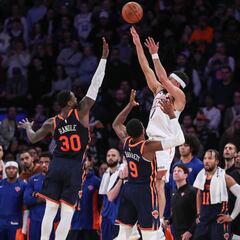 Booker: “Si me levanto y la tengo en mi derecha, siento que nadie puede pararme”