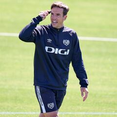 Así es Iñigo Pérez, el técnico de James Rodríguez en el Rayo Vallecano