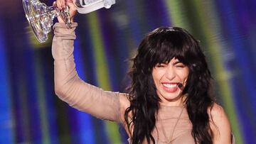 Loreen from Sweden holds her trophy after winning the 2023 Eurovision Song Contest, in Liverpool, Britain, May 14, 2023. REUTERS/Phil Noble TPX IMAGES OF THE DAY