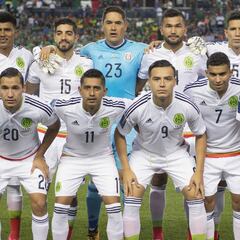 México sólo rotó a cuatro elementos ante Jamaica