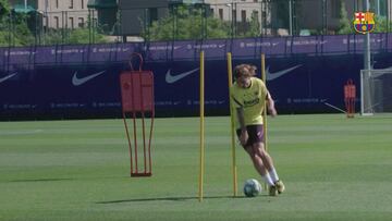 El Barcelona completa su último entrenamiento de la semana