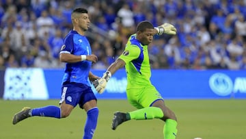 El delantero estrella de La Selecta recalc&oacute; que el quedar fuera de la Copa Oro es culpa de todos. Adem&aacute;s de mencionar que despu&eacute;s del segundo gol se desanimaron.