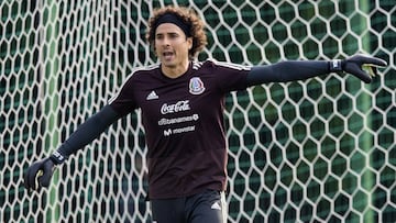 Guillermo Ochoa sigue siendo prioridad para el Napoli