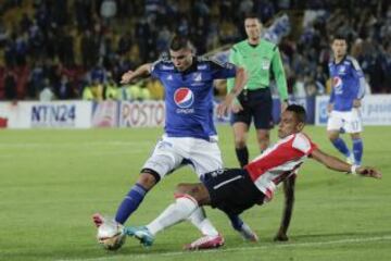 En el segundo tiempo Millonarios descuidó su defensa y en minuto 89 sufrió el 2-1 de Junior.