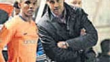 Samuel Etoo y Frank Rijkaard.
