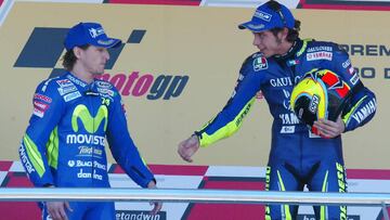 Rossi y Gibernau, en el polémico podio de Jerez 2005 de MotoGP.