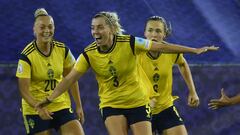 Sweden's defender Linda Sembrant (C) celebrates her goal at the end of the UEFA Women's Euro 2022 quarter final football match between Sweden and Belgium at the Leigh Sports Village Stadium, in Leigh, on July 22, 2022. (Photo by FRANCK FIFE / AFP) / No use as moving pictures or quasi-video streaming. 
Photos must therefore be posted with an interval of at least 20 seconds.