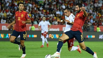 Albiol y Rodri defienden una contra en el España - Georgia del 5 de septiembre
