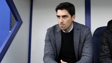 Andoni Iraola, en el banquillo del Mirandés.