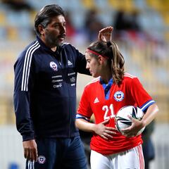 La Roja femenina entrega su nómina para el repechaje: 23 elegidas