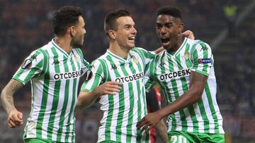 Los jugadores del Betis celebran un gol.
