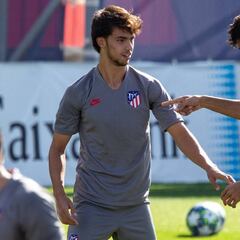 Último entrenamiento del Atlético antes del partido con la Juventus