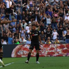 Vancouver Whitecaps vino de atrás y empató a Los Ángeles FC