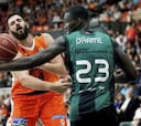 Dubljevic (20) se hace enorme para dominar a la Penya