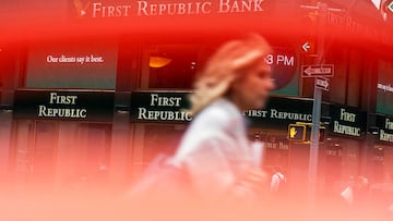 What happens to unsecured deposits when a bank fails?