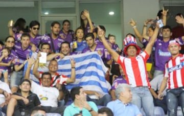 Junior jugó con estadio lleno la primera final contra el Independiente Medellín.