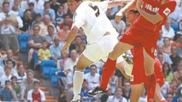 <b>TALISMÁN. </b>El Bernabéu fue un escenario de lujo en el que Arbeloa y sus compañeros ascendieron.