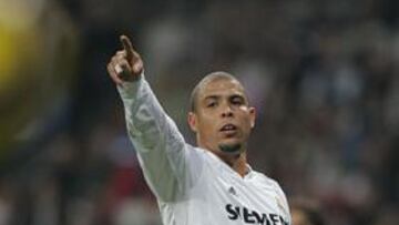 <b>GOLEADAS. </B>"Todos somos compatibles. Raúl, Adriano, Owen... Los partidos acabarán 8-7 o 7-7", asegura el brasileño.