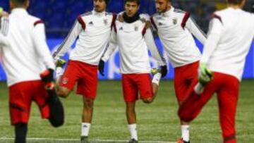 El Benfica se entrenó ayer en el estadio del Astana tras un vuelo de más de 6.000 kilómetros.
