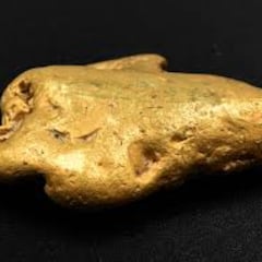 Farmer finds billions of dollars in gold in his garden that goes straight to the state: “Everything underground is his property”