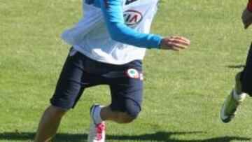 Quique medita sentar a Diego Forlán