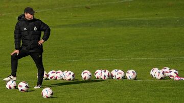 José Alberto, entrenador del Racing.