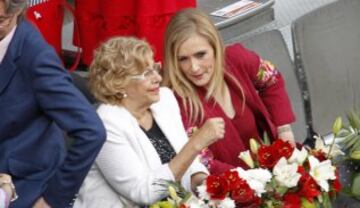 Manuela Carmena y Cristina Cifuentes. 