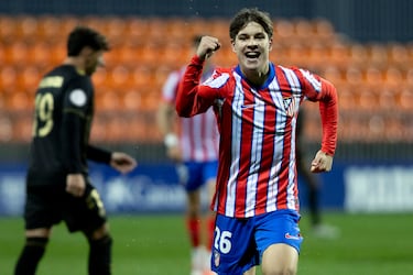 El Atleti B, con un pro y un contra por el ascenso